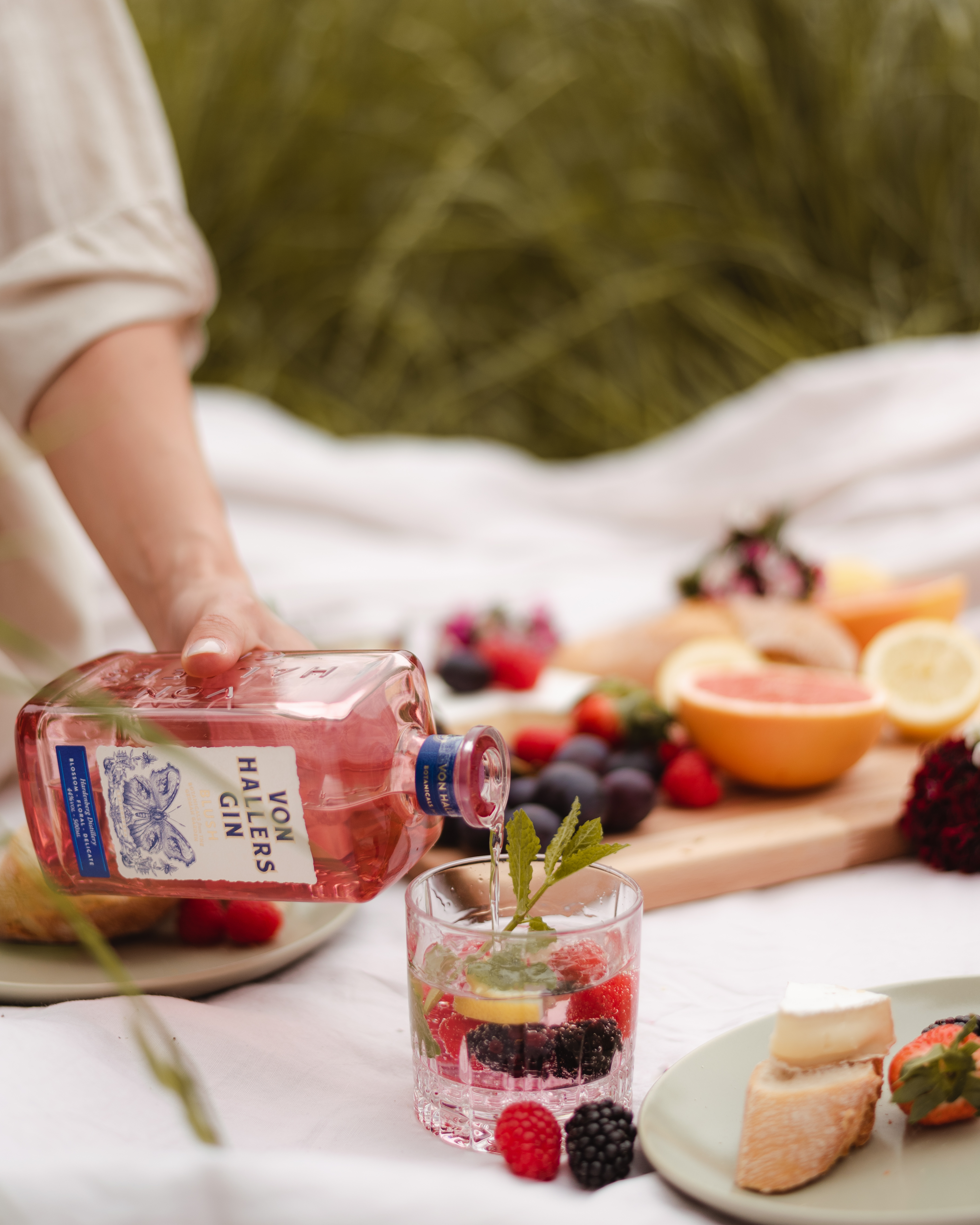 VON HALLERS GIN Blush 0,5l VON HALLERS GIN Blush 0,5l